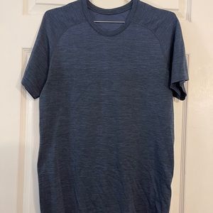 small navy lululemon metal vent SS